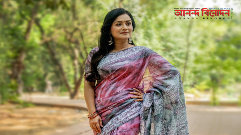 নাদিয়া এবার বয়োনিকা শাড়ির বিজ্ঞাপনে